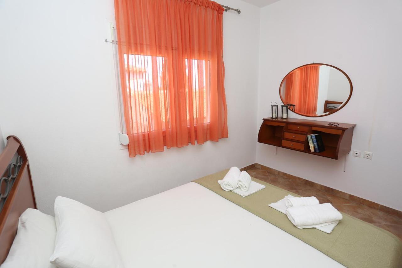Palia Platia Apartments Пефкохори Екстериор снимка