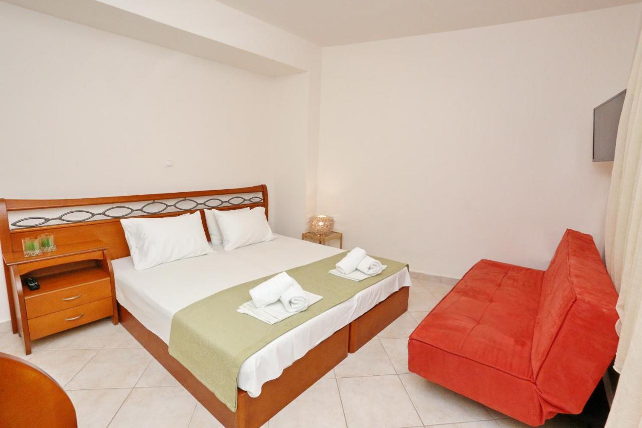 Palia Platia Apartments Пефкохори Екстериор снимка