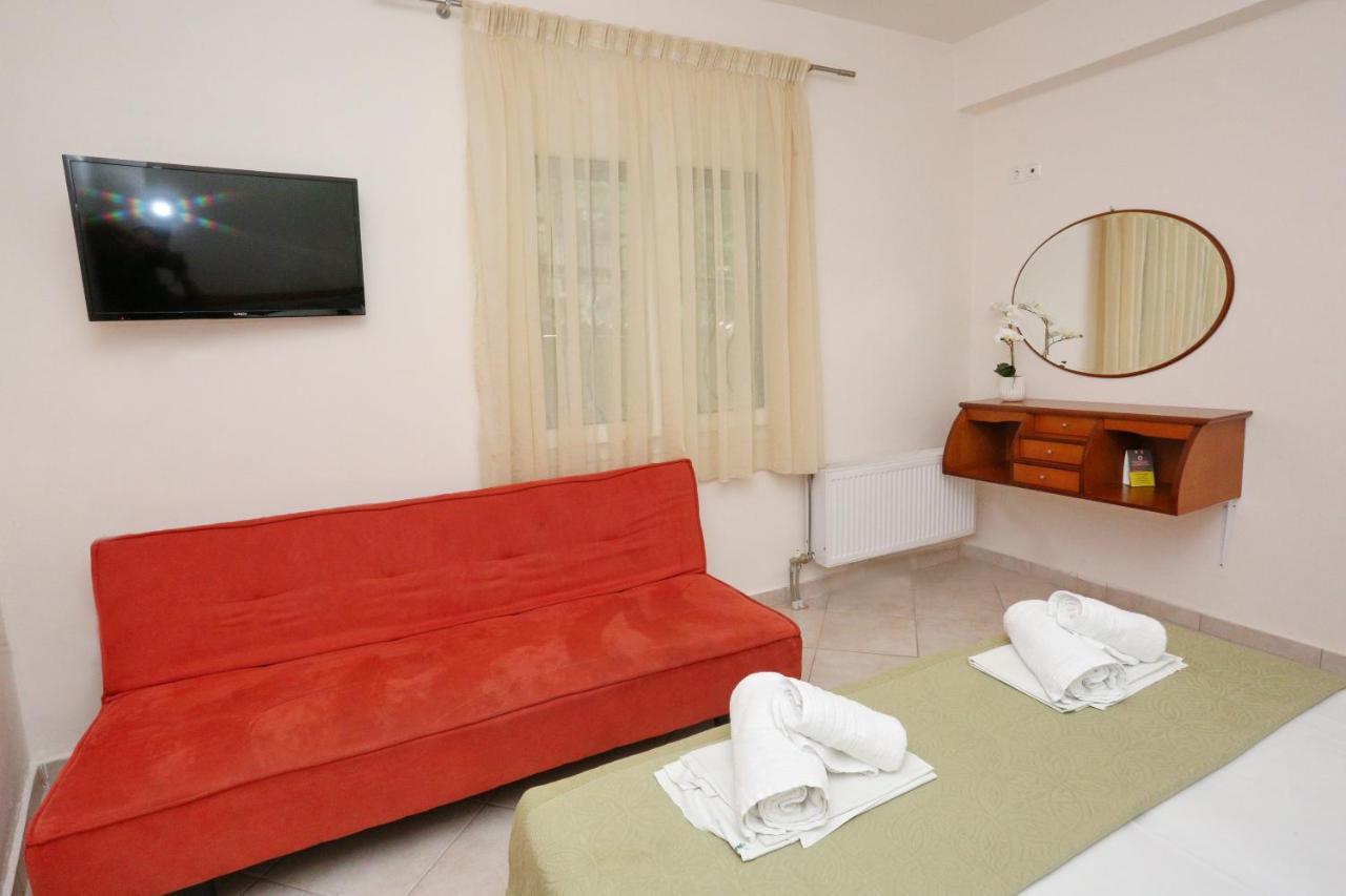 Palia Platia Apartments Пефкохори Екстериор снимка