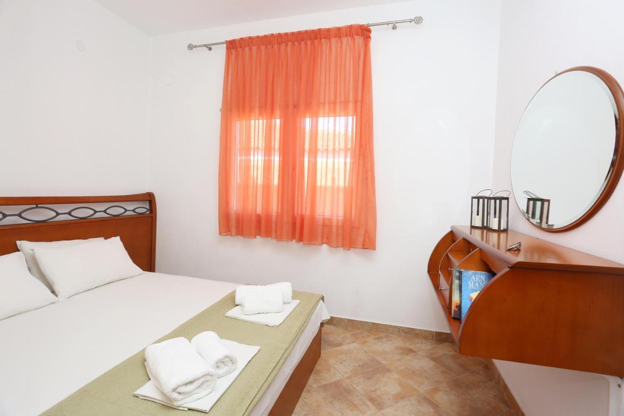 Palia Platia Apartments Пефкохори Екстериор снимка