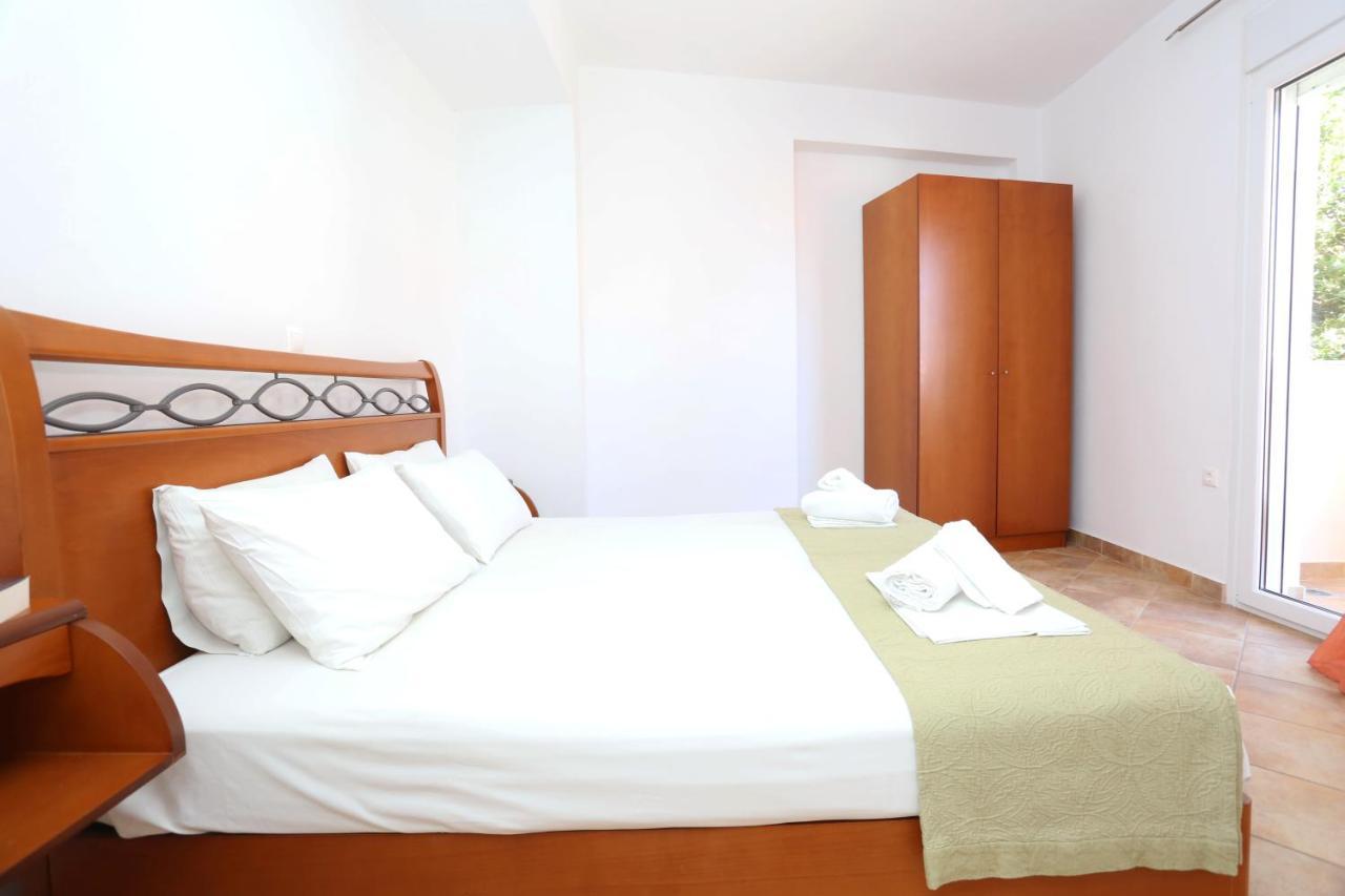 Palia Platia Apartments Пефкохори Екстериор снимка