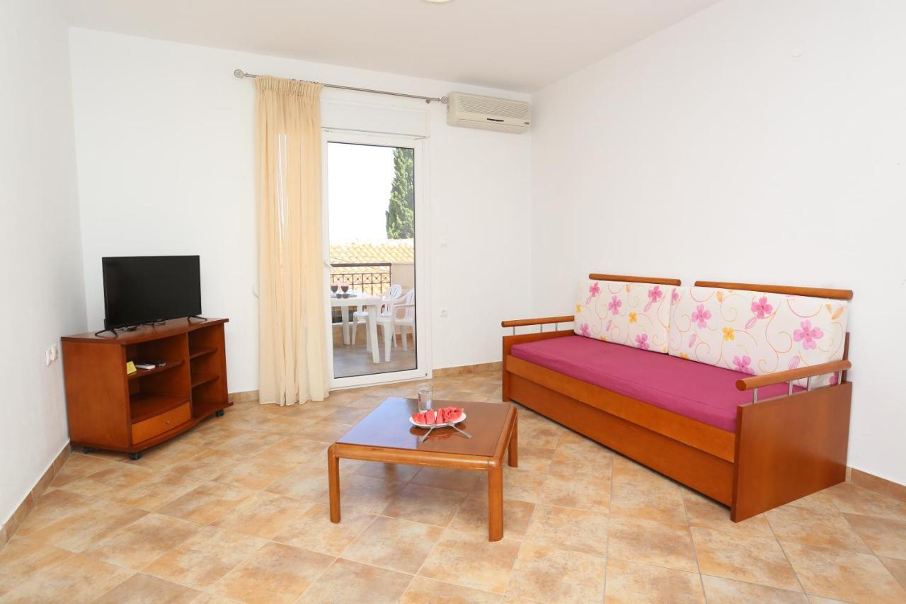 Palia Platia Apartments Пефкохори Екстериор снимка