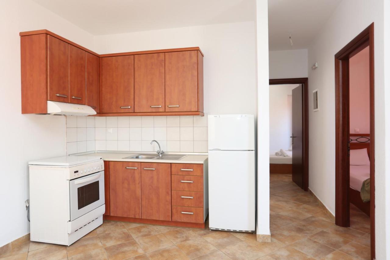 Palia Platia Apartments Пефкохори Екстериор снимка