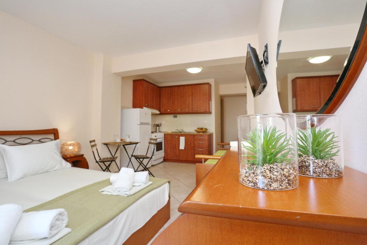 Palia Platia Apartments Пефкохори Екстериор снимка