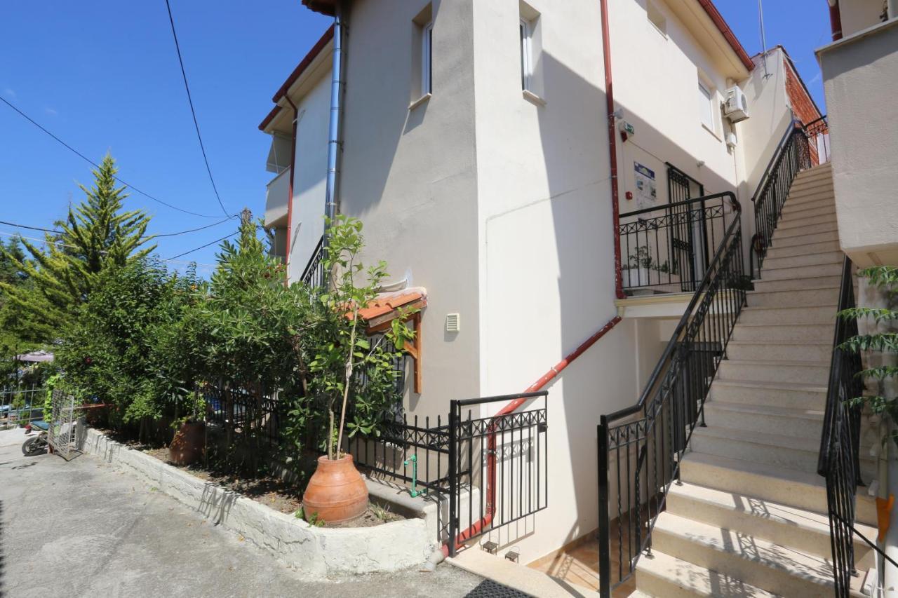 Palia Platia Apartments Пефкохори Екстериор снимка